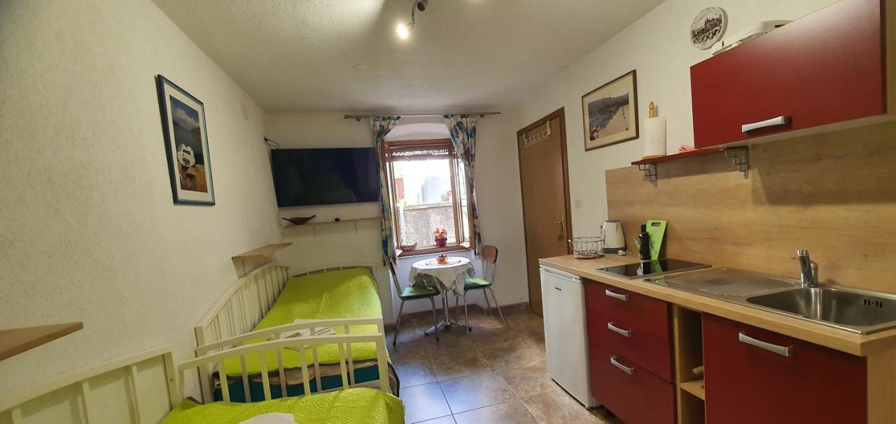 Franceska Apartmani Cres Kültér fotó