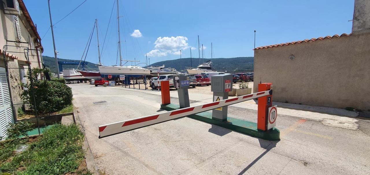 Franceska Apartmani Cres Kültér fotó